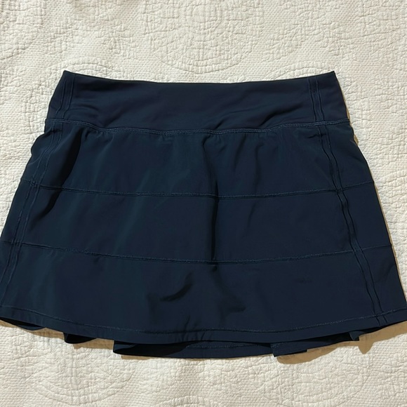 lululemon athletica Pants - Lululemon Run Pace Rival Midrise Athletic Skort. Size 6